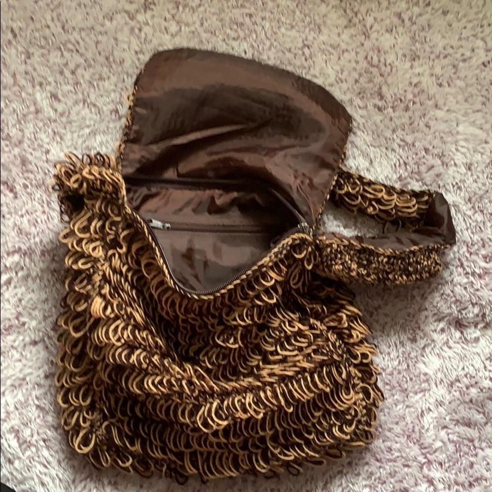 Handmade crochete crossbody bag - Picture 2 of 6